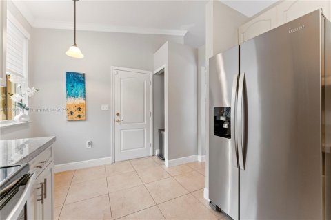 Купить виллу или дом в Пальметто-Бей, Флорида 3 спальни, 111.11м2, № 1926008 - фото 26