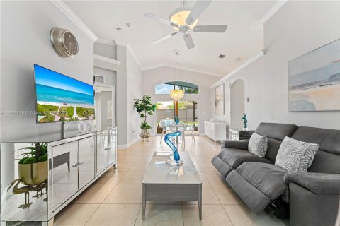 Купить виллу или дом в Пальметто-Бей, Флорида 3 спальни, 111.11м2, № 1926008 - фото 11