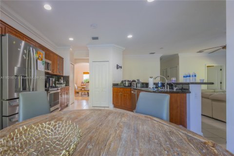 House in Homestead, Florida 4 bedrooms, 259.2 sq.m. № 1783936 - photo 30