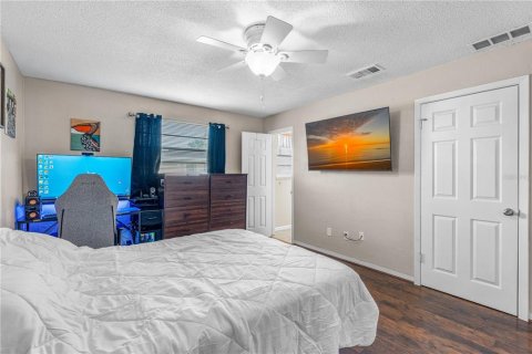 House in South Daytona, Florida 3 bedrooms, 156.73 sq.m. № 2394366 - photo 19