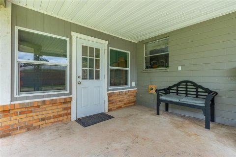 House in South Daytona, Florida 3 bedrooms, 156.73 sq.m. № 2394366 - photo 30