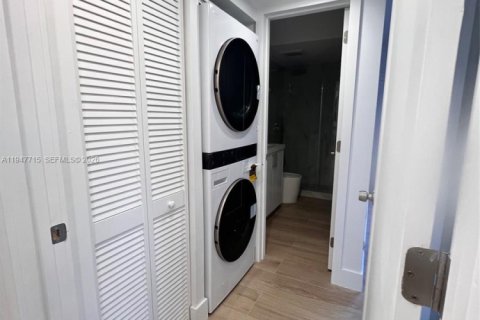 Copropriété à louer à Miami, Floride: 2 chambres, 80.45 m2 № 2004160 - photo 13