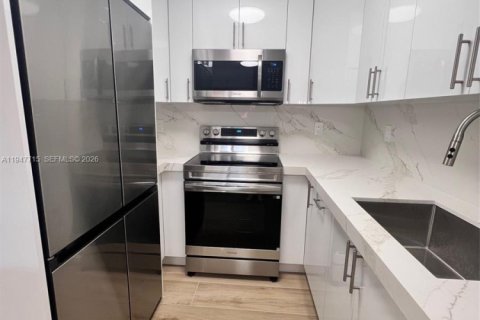 Copropriété à louer à Miami, Floride: 2 chambres, 80.45 m2 № 2004160 - photo 5