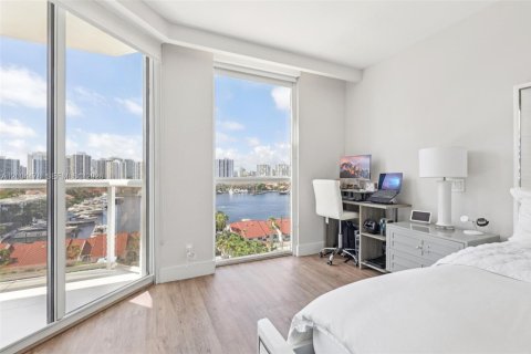 Condo in Aventura, Florida, 2 bedrooms  № 2068763 - photo 26