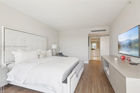 Condo in Aventura, Florida, 2 bedrooms  № 2068763 - photo 27