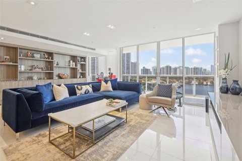 Condo in Aventura, Florida, 2 bedrooms  № 2068763 - photo 4