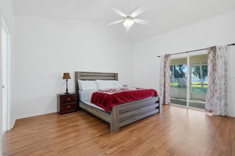 House in South Daytona, Florida 3 bedrooms, 176.79 sq.m. № 2103361 - photo 18