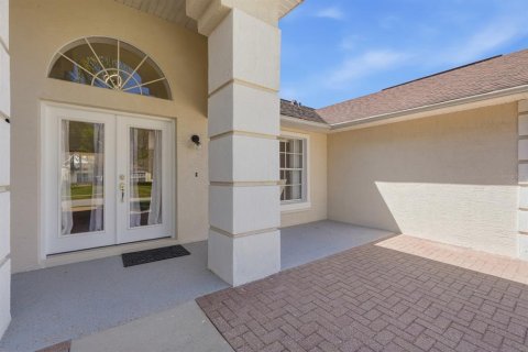 House in South Daytona, Florida 3 bedrooms, 176.79 sq.m. № 2103361 - photo 3