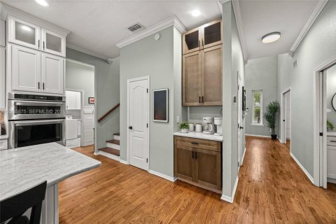 Casa en venta en Ocala, Florida, 5 dormitorios, 324.79 m2 № 2074603 - foto 7
