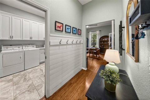 Casa en venta en Ocala, Florida, 5 dormitorios, 324.79 m2 № 2074603 - foto 16
