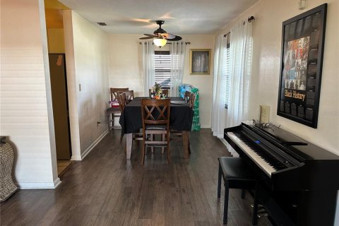 House in Lakeland, Florida 3 bedrooms, 142.7 sq.m. № 1905828 - photo 9