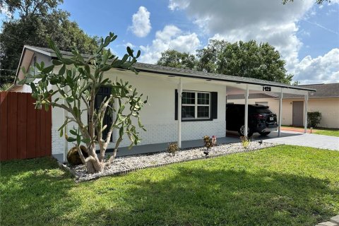 House in Lakeland, Florida 3 bedrooms, 142.7 sq.m. № 1905828 - photo 2
