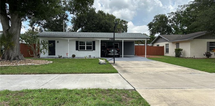 House in Lakeland, Florida 3 bedrooms, 142.7 sq.m. № 1905828