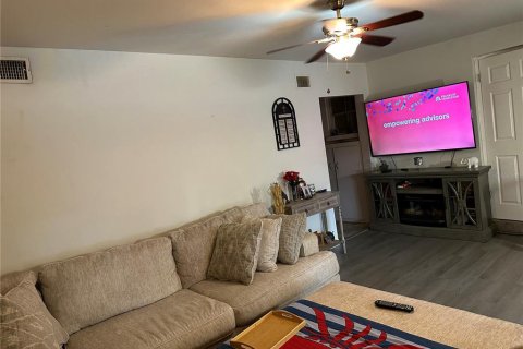 House in Lakeland, Florida 3 bedrooms, 142.7 sq.m. № 1905828 - photo 7