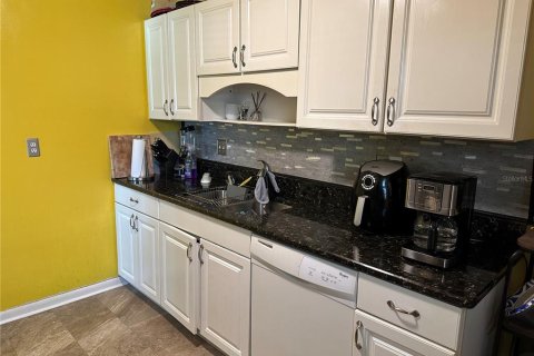 House in Lakeland, Florida 3 bedrooms, 142.7 sq.m. № 1905828 - photo 10