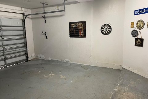 Casa en alquiler en Cutler Bay, Florida, 3 dormitorios, 197.51 m2 № 1987480 - foto 17