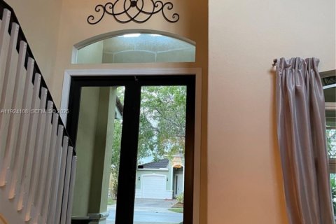 Casa en alquiler en Cutler Bay, Florida, 3 dormitorios, 197.51 m2 № 1987480 - foto 3