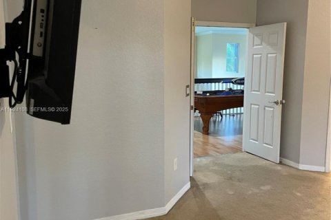 Casa en alquiler en Cutler Bay, Florida, 3 dormitorios, 197.51 m2 № 1987480 - foto 9