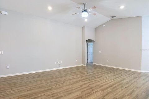 Casa en venta en Davenport, Florida, 4 dormitorios, 168.99 m2 № 2313312 - foto 12