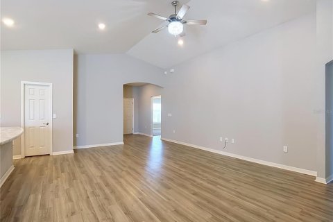 Casa en venta en Davenport, Florida, 4 dormitorios, 168.99 m2 № 2313312 - foto 16