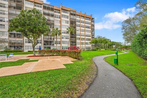 Copropriété à vendre à Pembroke Pines, Floride: 2 chambres, 99.41 m2 № 1992537 - photo 7