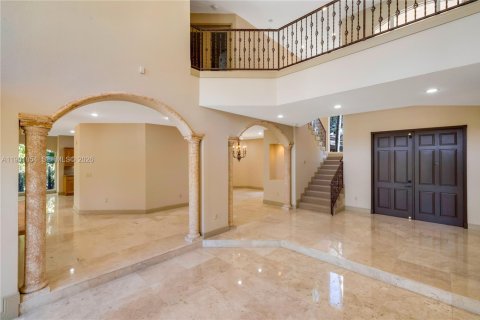 Casa en alquiler en Coral Gables, Florida, 6 dormitorios, 501.3 m2 № 2026406 - foto 6