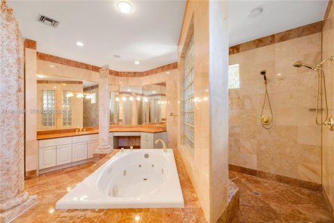 Casa en alquiler en Coral Gables, Florida, 6 dormitorios, 501.3 m2 № 2026406 - foto 29