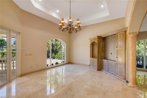 Casa en alquiler en Coral Gables, Florida, 6 dormitorios, 501.3 m2 № 2026406 - foto 11