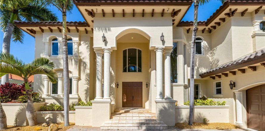 Casa en Coral Gables, Florida 6 dormitorios, 501.3 m2 № 2026406