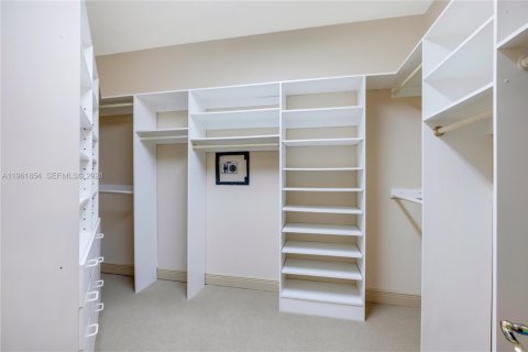 Casa en alquiler en Coral Gables, Florida, 6 dormitorios, 501.3 m2 № 2026406 - foto 30