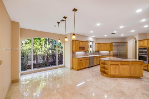 Casa en alquiler en Coral Gables, Florida, 6 dormitorios, 501.3 m2 № 2026406 - foto 13