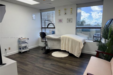 Immobilier commercial à vendre à Hallandale Beach, Floride № 2031265 - photo 15