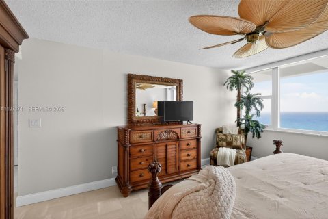 Copropriété à vendre à Hallandale Beach, Floride: 3 chambres, 139.35 m2 № 2041436 - photo 25