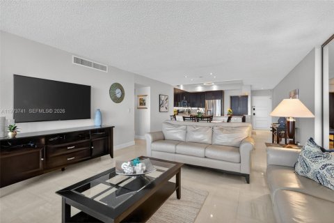 Copropriété à vendre à Hallandale Beach, Floride: 3 chambres, 139.35 m2 № 2041436 - photo 15