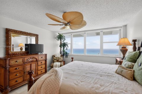 Copropriété à vendre à Hallandale Beach, Floride: 3 chambres, 139.35 m2 № 2041436 - photo 23