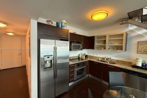 Copropriété à louer à Miami, Floride: 1 chambre, 98.29 m2 № 2000076 - photo 7
