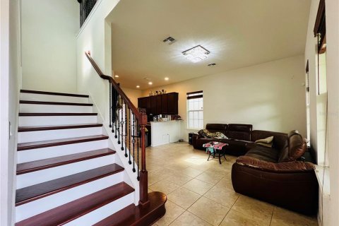 House in Orlando, Florida 4 bedrooms, 190.45 sq.m. № 1774870 - photo 3