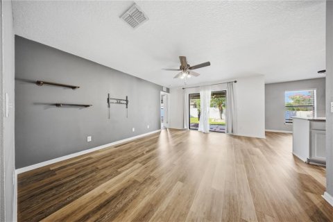 Villa ou maison à vendre à Haines City, Floride: 3 chambres, 128.02 m2 № 2420364 - photo 5