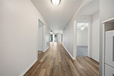 Villa ou maison à vendre à Haines City, Floride: 3 chambres, 128.02 m2 № 2420364 - photo 3