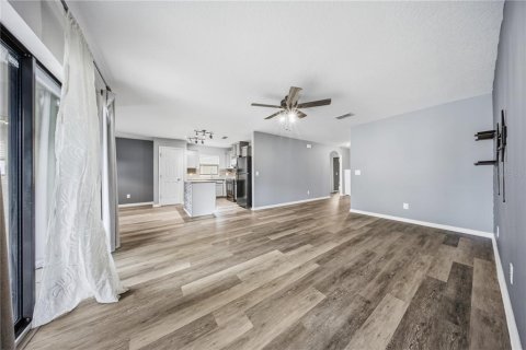 Villa ou maison à vendre à Haines City, Floride: 3 chambres, 128.02 m2 № 2420364 - photo 10