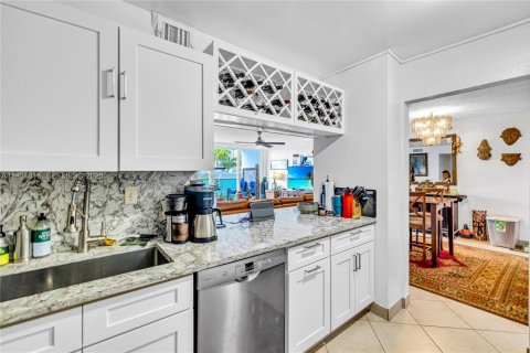 Condominio en venta en Sunny Isles Beach, Florida, 2 dormitorios, 141.3 m2 № 2034501 - foto 14