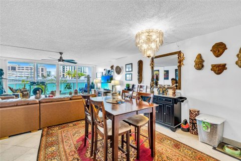 Condominio en venta en Sunny Isles Beach, Florida, 2 dormitorios, 141.3 m2 № 2034501 - foto 12