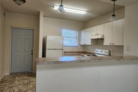 Apartment in Punta Gorda, Florida 2 bedrooms, 93.09 sq.m. № 2380672 - photo 4