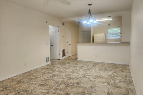 Apartment in Punta Gorda, Florida 2 bedrooms, 93.09 sq.m. № 2380672 - photo 6