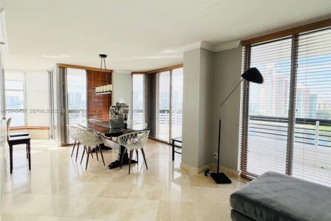 Copropriété à louer à Aventura, Floride: 2 chambres, 125.7 m2 № 2179162 - photo 6