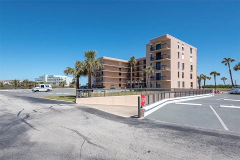 Condominio en venta en Ormond Beach, Florida, 2 dormitorios, 118.45 m2 № 1582614 - foto 3