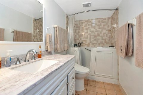 Condominio en venta en Ormond Beach, Florida, 2 dormitorios, 118.45 m2 № 1582614 - foto 27