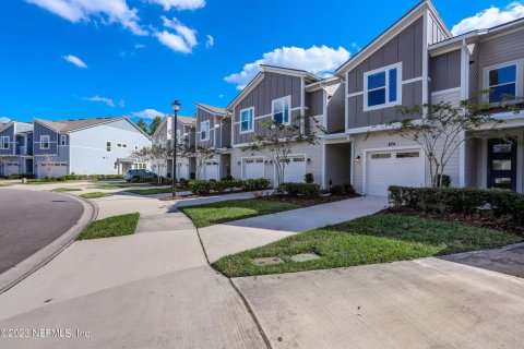 Villa ou maison à vendre à Jacksonville, Floride: 3 chambres, 179.86 m2 № 817881 - photo 1