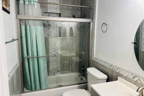 Купить коммерческую недвижимость в Уэст-Палм-Бич, Флорида 163.51м2, № 2376345 - фото 8