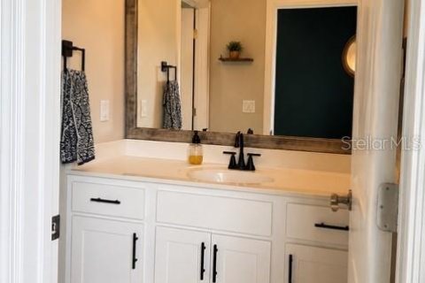 Townhouse in Lake Worth, Florida 3 bedrooms, 136.57 sq.m. № 2290763 - photo 21